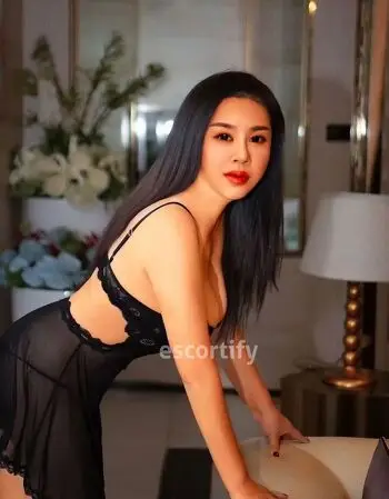 View Gillian, Auckland Escort | Tel: 0225178180