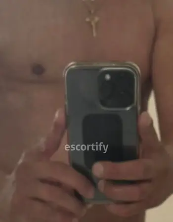 View LatinoNZ, Auckland Escort | Tel: 0211999867