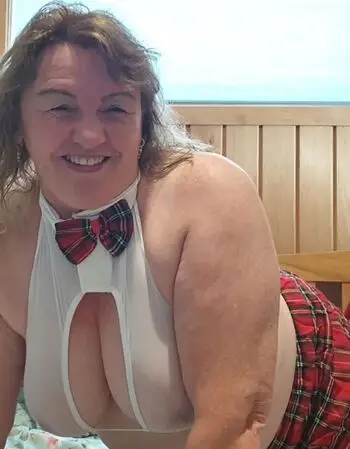 View Kissable Cindy, Hamilton Escort | Tel: 0272241964