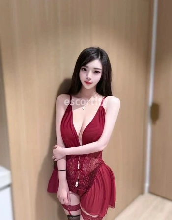 View Suki, Christchurch Escort | Tel: 0204960040