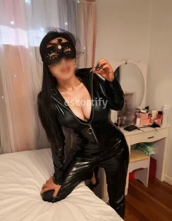View Stacey, Hamilton Escort | Tel: 0278858835