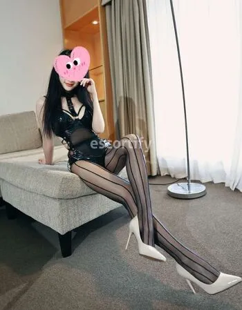 View Della, South Island Escort | Tel: 02041070898