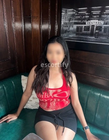 View Arina and Gigi, Auckland Escort | Tel: 0204860905