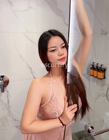View Luna ～genuine, Auckland Escort | Tel: 02108483350