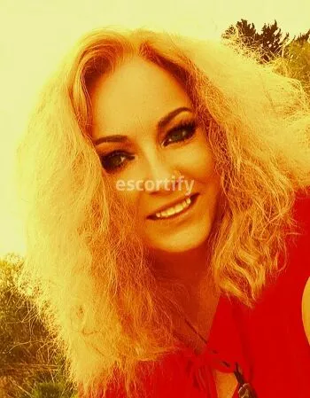 View Michelle 02041632126 sms me, Central Nth Island Escort | Tel: 02041632126