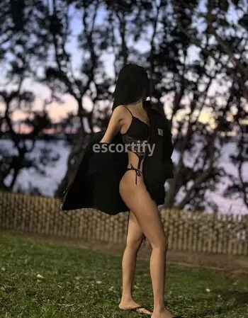 View Alice, Auckland Escort | Tel: 0284312816