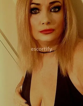 View Michelle 02041632126 sms me, Central Nth Island Escort | Tel: 02041632126